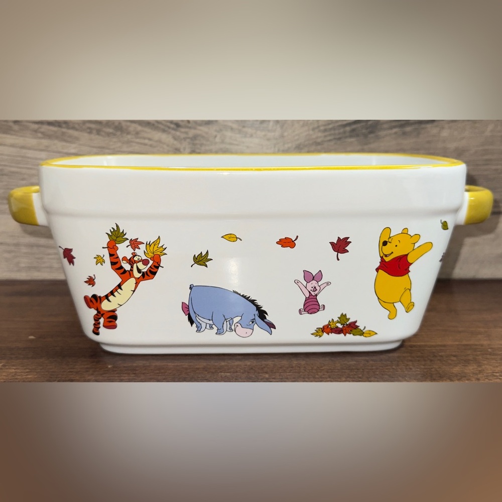 Super Cute 🥰 Disney Winnie the Pooh Ceramic Baking Dish - Yellow